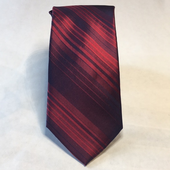 Bellissimo red with deep purple diagonal striped, 100% silk tie. NWT - Picture 3 of 10